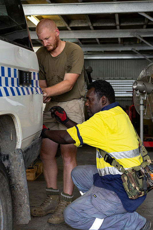 AusHCSols's tweet photo. As part of 🇦🇺 security support to 🇸🇧, @DefenceAust is working alongside the Royal Solomon Islands Police Force to get their vehicles back up and running ahead of the Pacific Games.

All part of Australia’s commitment to support the RSIPF to deliver a safe and secure Games. https://t.co/NnCpI75fu4