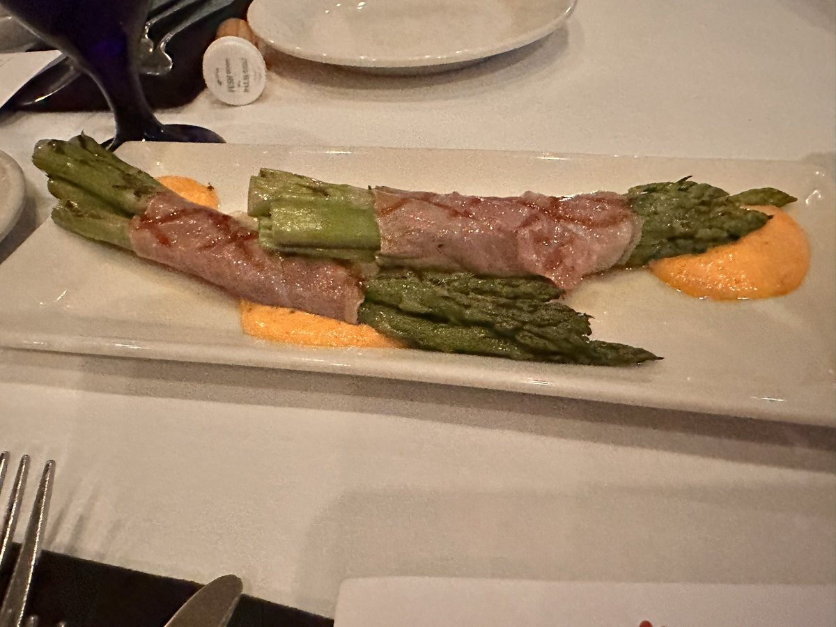 audreyandray's tweet image. Thank you @SaltysSeafood #Alki for your excellent servce, ambience &amp;amp; dinner for @SeattleRW 2023! A refreshing drink, Prosciutto wrapped Asparagus, Miso Sablefish, Bok Choy, Rice and White Chocolate Mousse Cake highlighted a wonderful night out! #SeattleEats