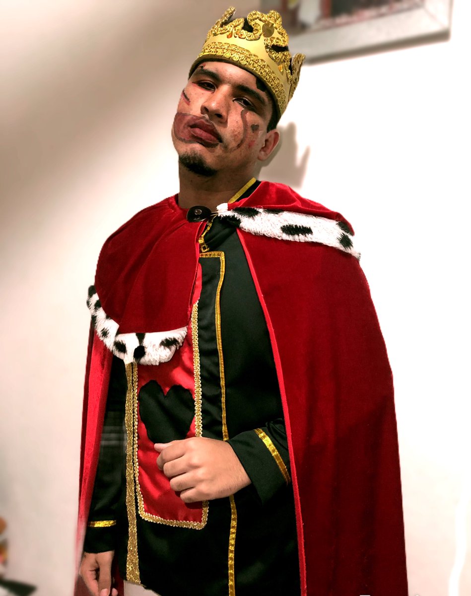 samuca_apllo_'s tweet photo. Ele Foi Simplesmente Para seu Reino….♥️ #roleween #vemprorole @vemprorole_ https://t.co/kRGOm2W6WD