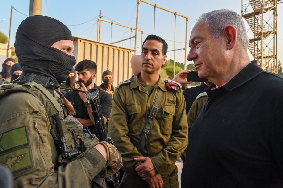 NTarnopolsky's tweet photo. 💥In case you were wondering, PM Netanyahu, who is prohibited by law from using images of soldiers for political benefit, and who has not attended a single funeral, nor visited a single bereaved family, continues to post glamour shots of his ready-for-tv face with the troops. https://t.co/41l7wpB2Sq