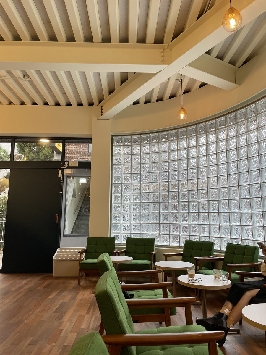 헬카페 뮤직, 커피도 음악도 공간도 좋네요...