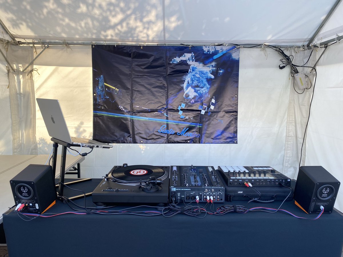 tanochan37's tweet photo. #サンタモニカ増殖中 #traktor @minetjp
サンちゃんのブース来た〜😊😊😊 https://t.co/Q4fwTpzz72