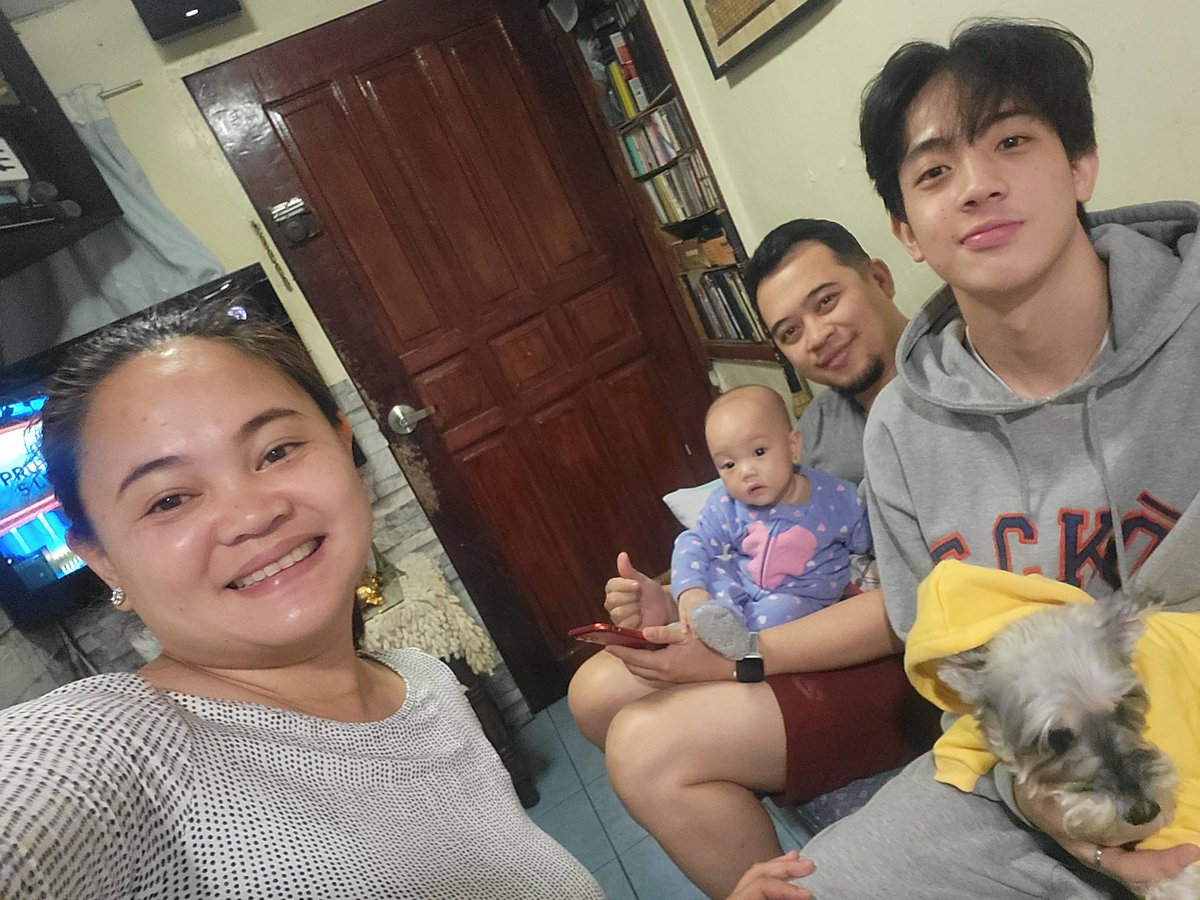 zychamith25's tweet photo. eyyy Kuya's home🥰🏡🌲💙 https://t.co/TGQg4gqW1Q