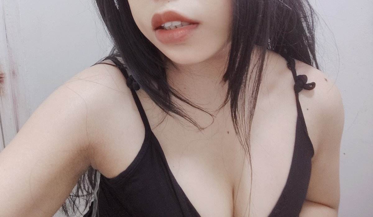 smolsubbb's tweet photo. 11/03 🖤 https://t.co/4TbmmNsCNS
