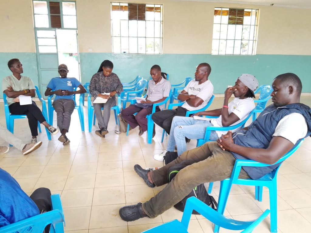 hellen_lum47464's tweet photo. @MuunganoKisumu federation members sharing idea's for the year 2024 at Arina Social hall Kisumu
#Community4Community https://t.co/OL7rv9CThB