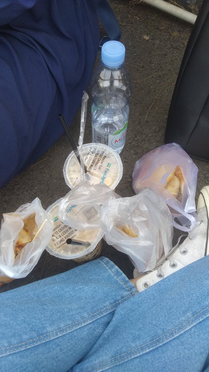 sourberriestea's tweet photo. If you see this, post random photos from your phone with no explanation. https://t.co/0U5enkN6Dd