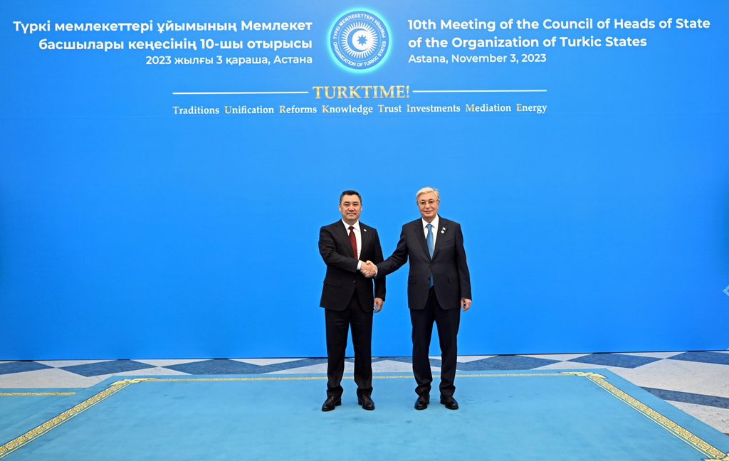SultanDosaliev's tweet photo. Президент ТМУнун кезектеги Саммитине катышуу үчүн "Акорда" Президенттик сарайына келди
*****
Президент прибыл в Президентский дворец «Акорда» для участия в очередном Саммите ОТГ https://t.co/UybL9HSFxU