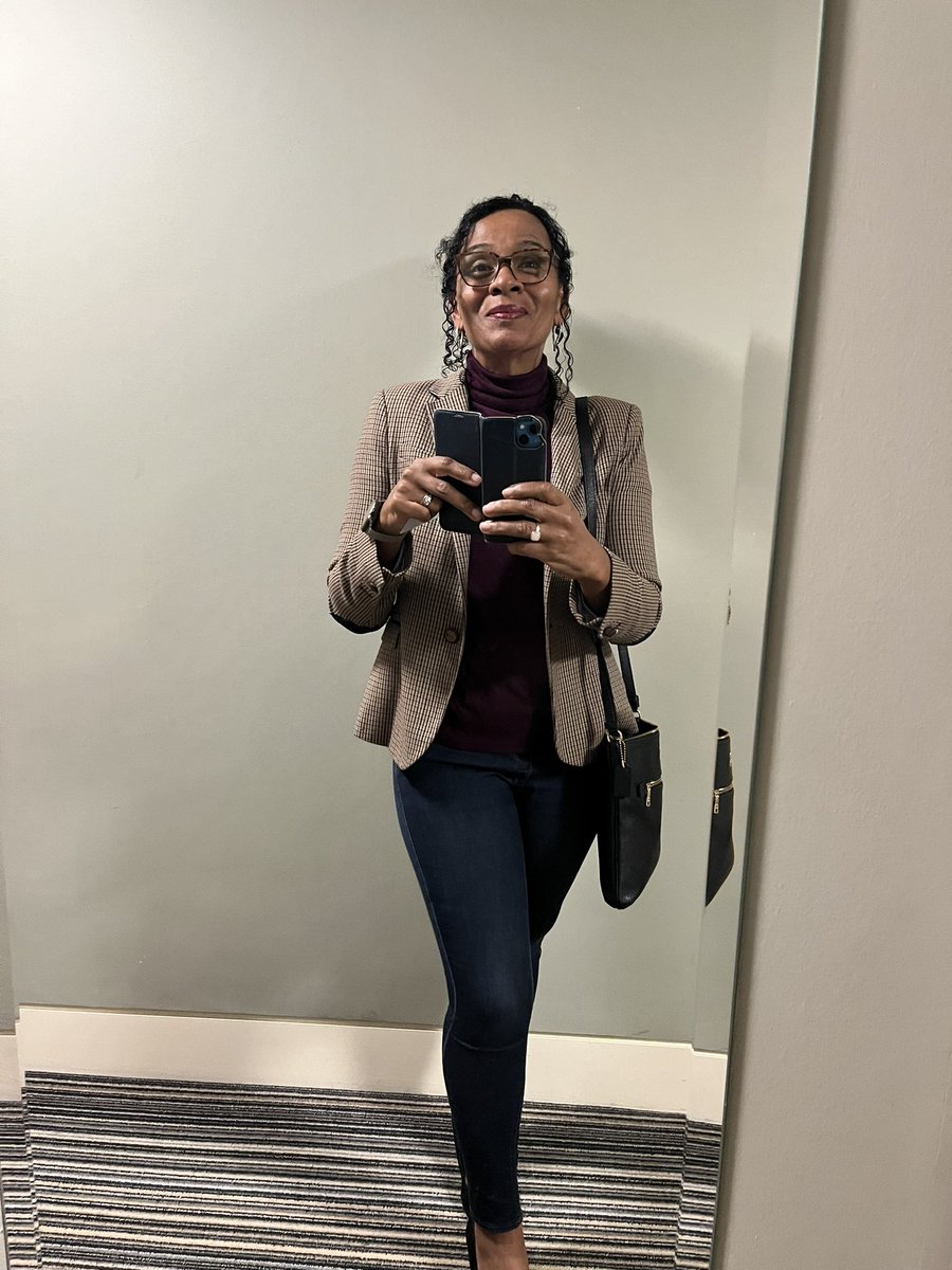 Annmariechild's tweet photo. So excited! Last night we had our dinner for all the speakers and today Iโm speaking on the compliance panel @ChildrensAAssoc #conference #safeguardingexpert #questions #discussion #policy #practice #reporting #realexamples #lessonslearnt #casereviews #safeguardingleads https://t.co/Xy7gdzS30l