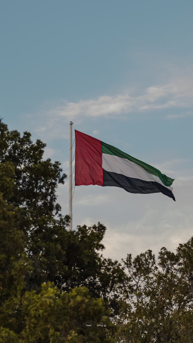 _vwvw's tweet photo. دامَ الأمان وعاشَ العلم يا إماراتنا🇦🇪.
#يوم_العلم_3_نوفمبر https://t.co/6CFdALN4Vv