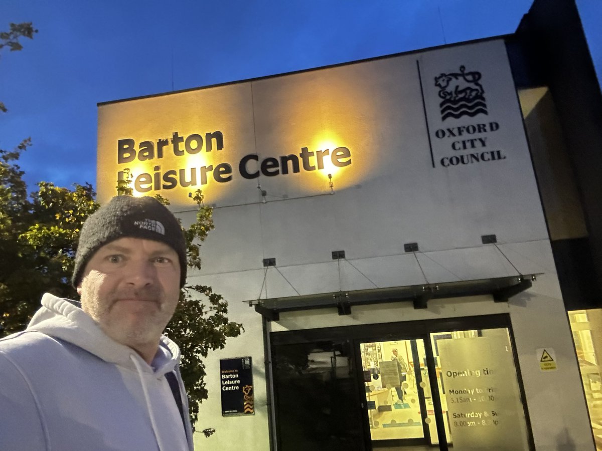 MarkLygo's tweet photo. 6 miles in total of gym activity ✅ @BartonLCentre #youmove #imoveme #ActiveLifestyle #wellbeing #30days30chats #menshealth https://t.co/vjxGLIRln1
