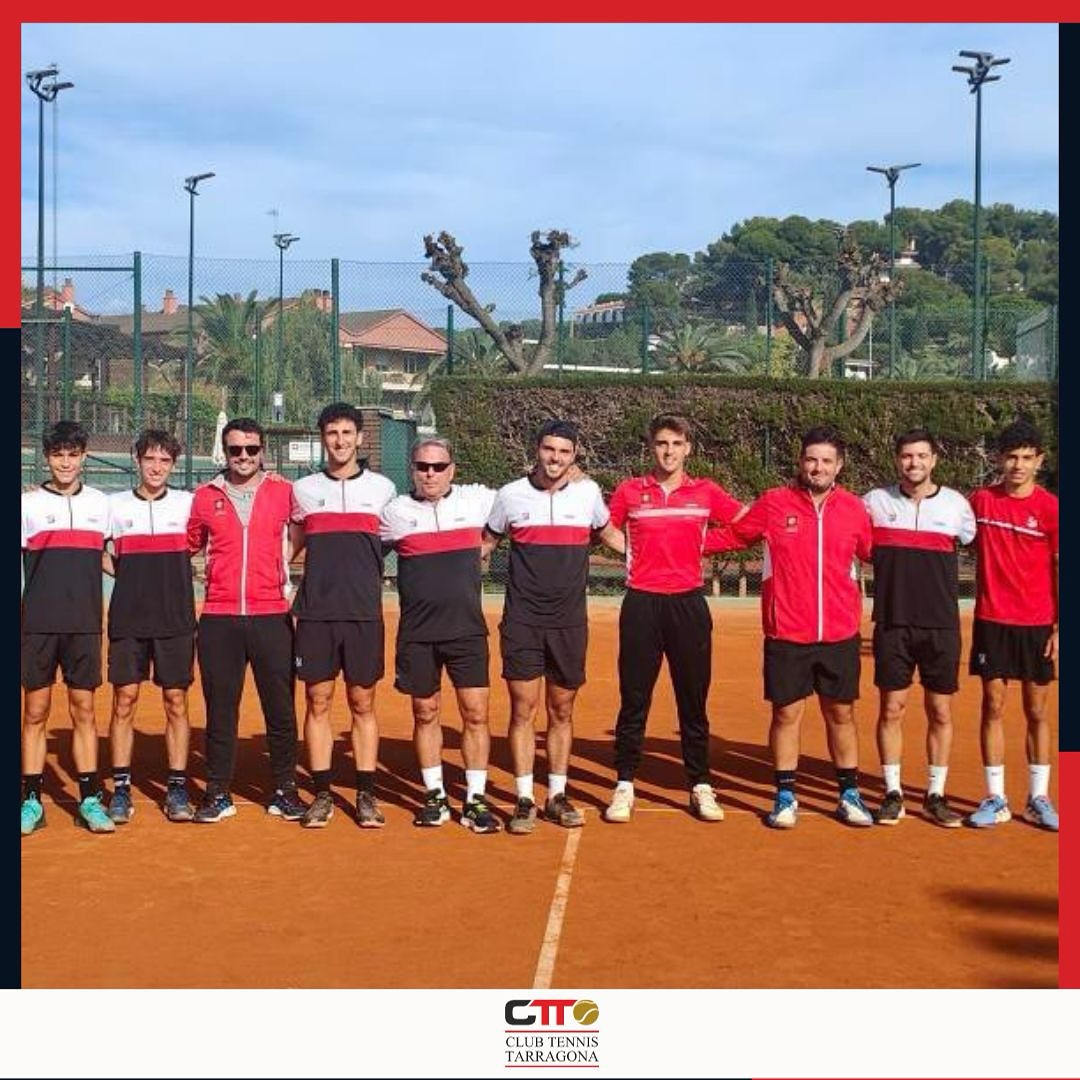 TennisTarragona's tweet photo. L'equip Absolut Masculí B encara les semifinals del Campionat 🇪🇸 de Categoria C aquest dissabte a les 15:30h contra el RGC Covadonga🎾
CLUB TENNIS TARRAGONA, #LATEVACASA🖤❤️
#totsfemctt #joemsumoalctt #comunitatctt #femfamilia #ctt #clubtennistarragona #tennis #calaromana https://t.co/sqm1olxOVs