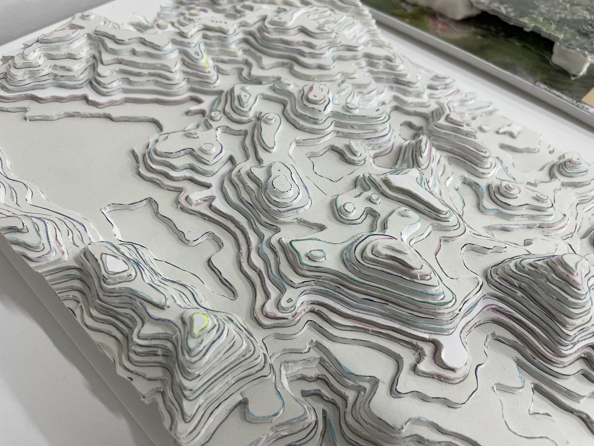 koma_tiriken's tweet photo. 設営完了しました！
選挙区パズルや立体模型など様々な展示をご用意しております。オータムフェスティバルにいらした際はぜひ5階(3-503教場)にお越しください！ https://t.co/0gAX2Yr6zh