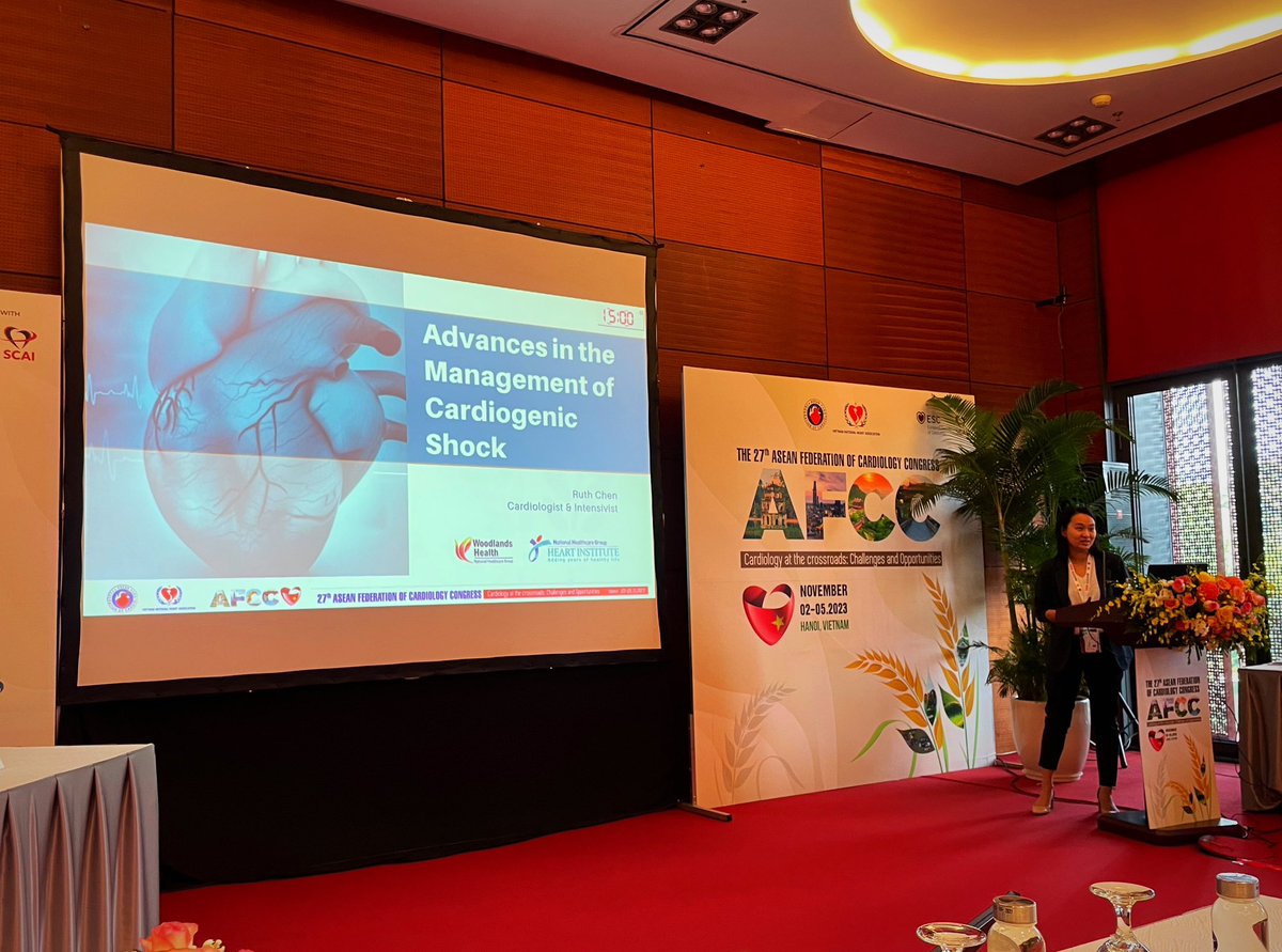 chenruth's tweet image. What an exciting morning at #AFCC ! We have a track solely dedicated to ACVC! Glad to meet so many Vietnamese Critical Care Cardiologists!