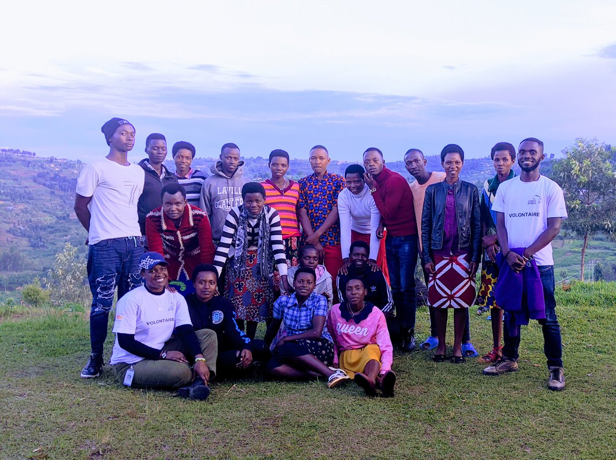 QueenSchelo's tweet photo. Urubyiruko nitwe mbaraga z'igihugu ndetse n'imiryango yacu by'umwihariko. Mindset changing. @CorpsAfricaRda @BikorimanaVale9 @Nyamagabe @NYC_Nyamagabe2 @MBAZISECTOR @RwandaYouth @mwungeri @UNVolunteers 

#ThisIsCorpsAfrica 
#LocalHelpingLocals 
#YouthEmpowerment https://t.co/871rXi1RLj