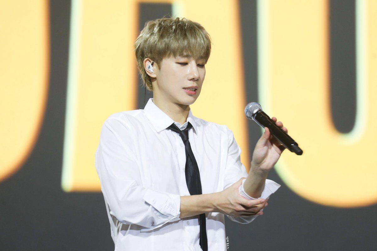 helloaurora's tweet photo. 230820 COMEBACK AGAIN ❣️
❤️❤️❤️
#인피니트 #COMEBACK_AGAIN #성규 #김성규 #INFINITE #SUNGKYU #KIMSUNGKYU https://t.co/tdoN7GwFDX