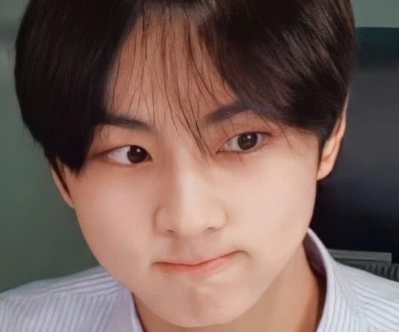 pocketzdiary's tweet photo. can’t risk it pero pwede ba tigil na yung mga ganito tinatamad na ako HAHSHJAHAHA 

Last saved picture or everything will go wrong in November https://t.co/VGu54gMIMW
