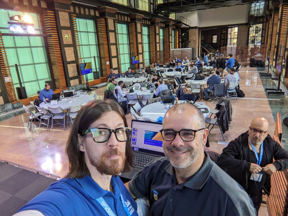 l_salva's tweet photo. 50 asistentes según la guàrdia civil
110 según SAP Universal ID
#SITBCN https://t.co/1mVdvx8Xbj
