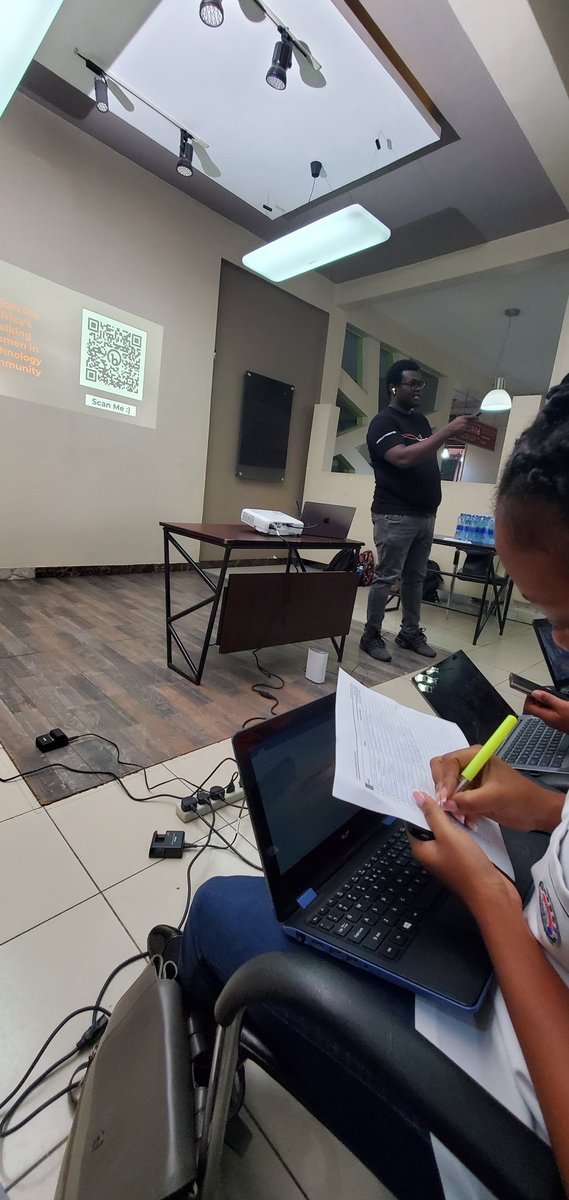 It's happening 
<a href="/Africastalking/">Africa's Talking</a>  @ATCommuntyDar <a href="/ZindiAfrica/">Zindi</a>