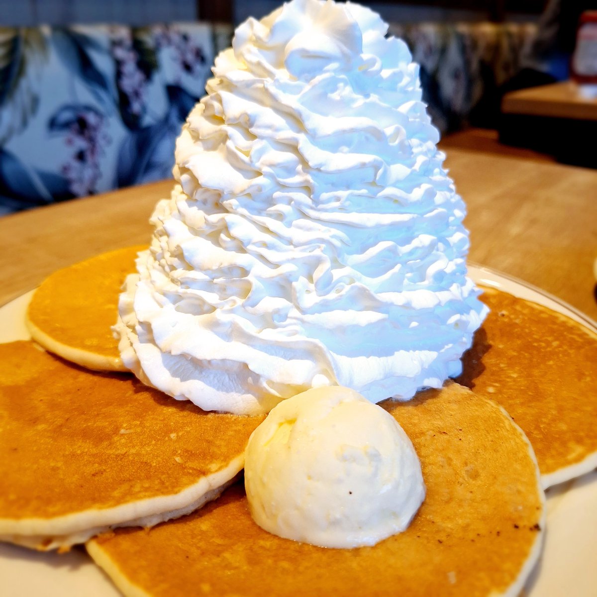 keikei6720's tweet photo. 久し振りに
Eggs 'n Things🥚
よく行ったのはHawaiじゃなくてGuam♡
パンケーキはプレーン派です
#エッグスンシングス
#パンケーキ
#Hawii #guam
#EggsThings https://t.co/0j1Ckf6JGt