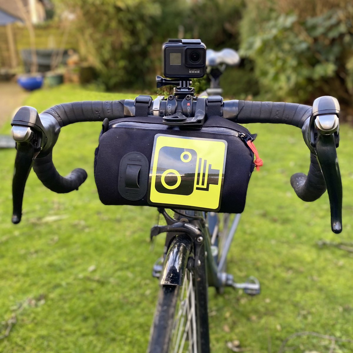 It’s difficult when the adrenaline is pumping but PLEASE don’t engage with loons on the road. Just get it on camera and let the police handle it. This week’s The Detectives highlighted how you can come up against some real maniacs #cycling