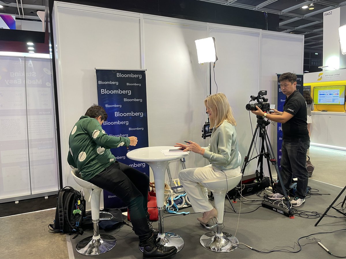 #HongKong #FintechHK And the colleagues from <a href="/business/">Bloomberg</a> getting ready for a live.