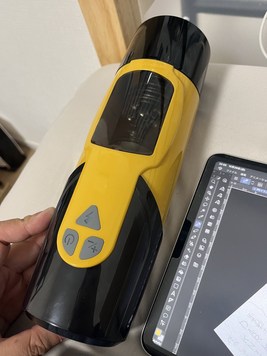 左上のオナホのコマ
実は手描きなのである(外郭はトレスなのである) 