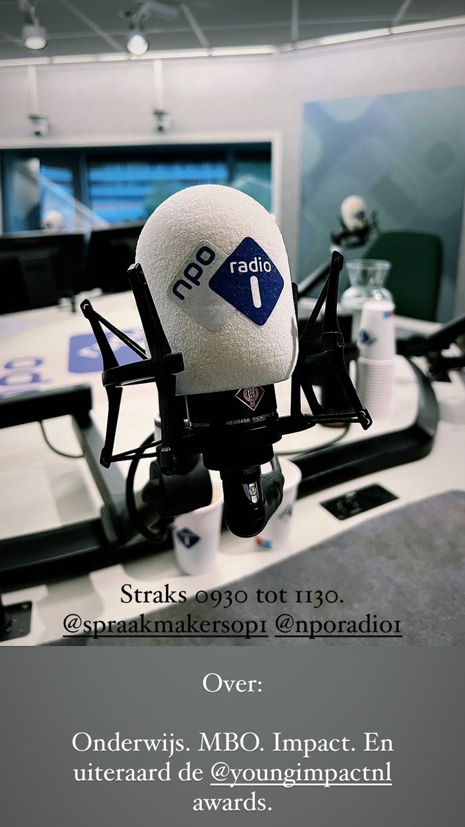 KarimAmgharNL's tweet photo. Straks. 0930 tot 1130 te gast als #spraakmaker @NPORadio1 @SpraakmakersOp1 over onderwijs en impact. Uiteraard dus ook over de @youngimpactnl awards die gisteravond zijn uitgereikt! 

Toevallig is mijn grote vriend en collega #NiekKerlaan impact docent van het jaar geworden! https://t.co/MhAW3W7Mjj