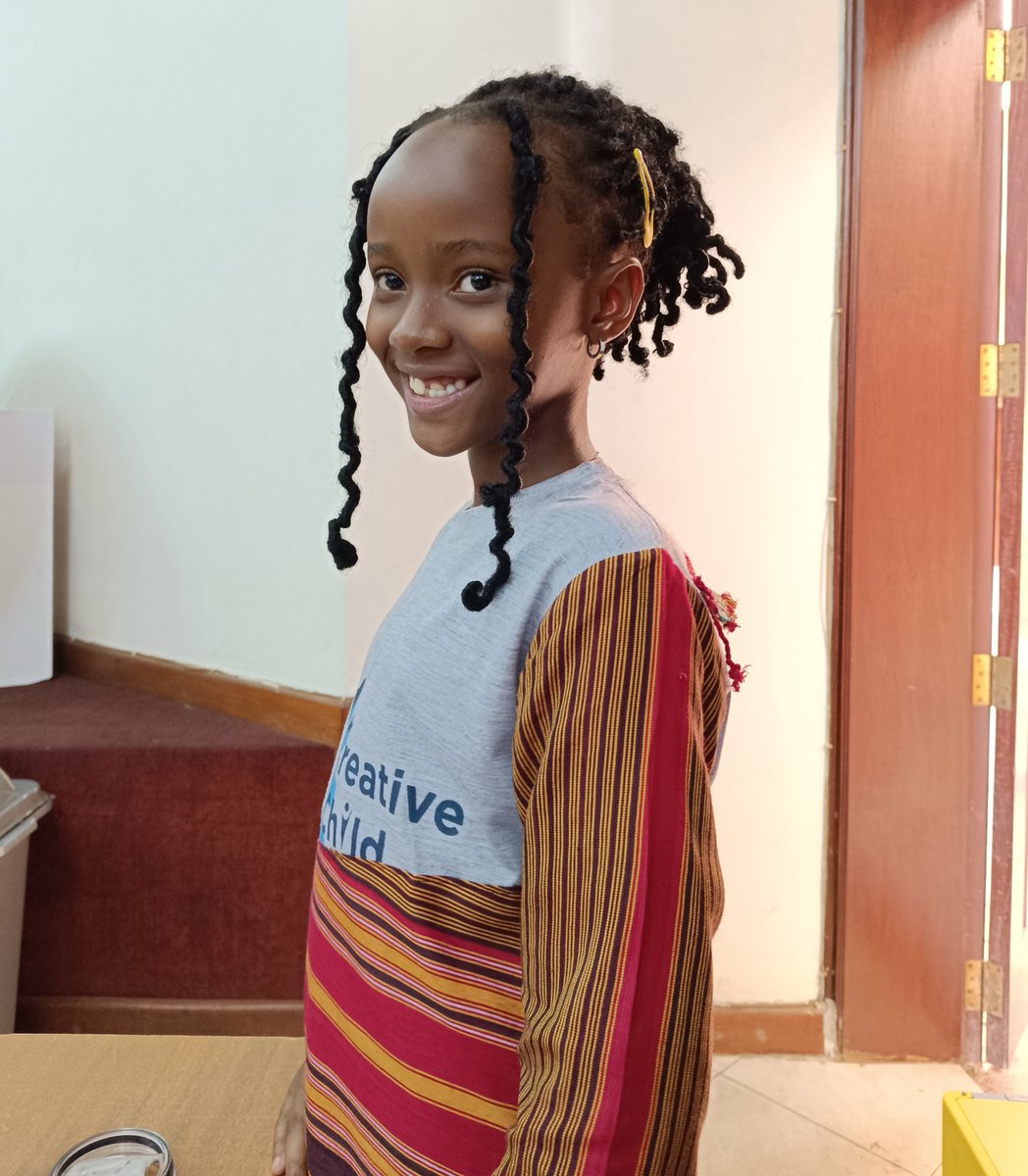 This beautiful young girl [9yrs] is our MC today at the World Robot Olympiad happening now at Makerere University. Addressing people older than her👏🏽👏🏽

Mya is so confident, elegant and brilliant! I am so inspired. This is the future.

This is what we should be celebrating 👊🏿👊🏿