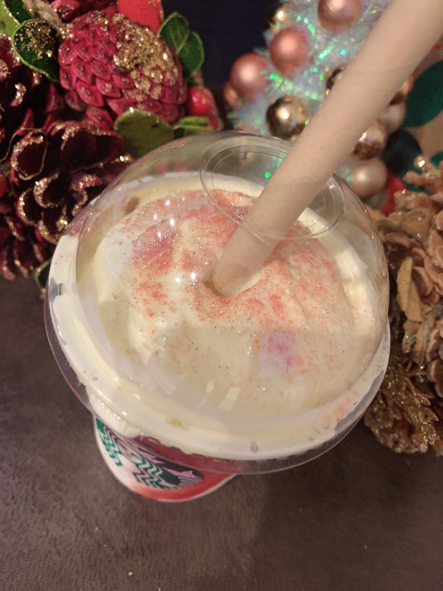 5l_af9's tweet photo. やっと飲めた〜🥰🫶🫶
キラキラが可愛いし美味しい🤤💓 https://t.co/MWnJphSXYt