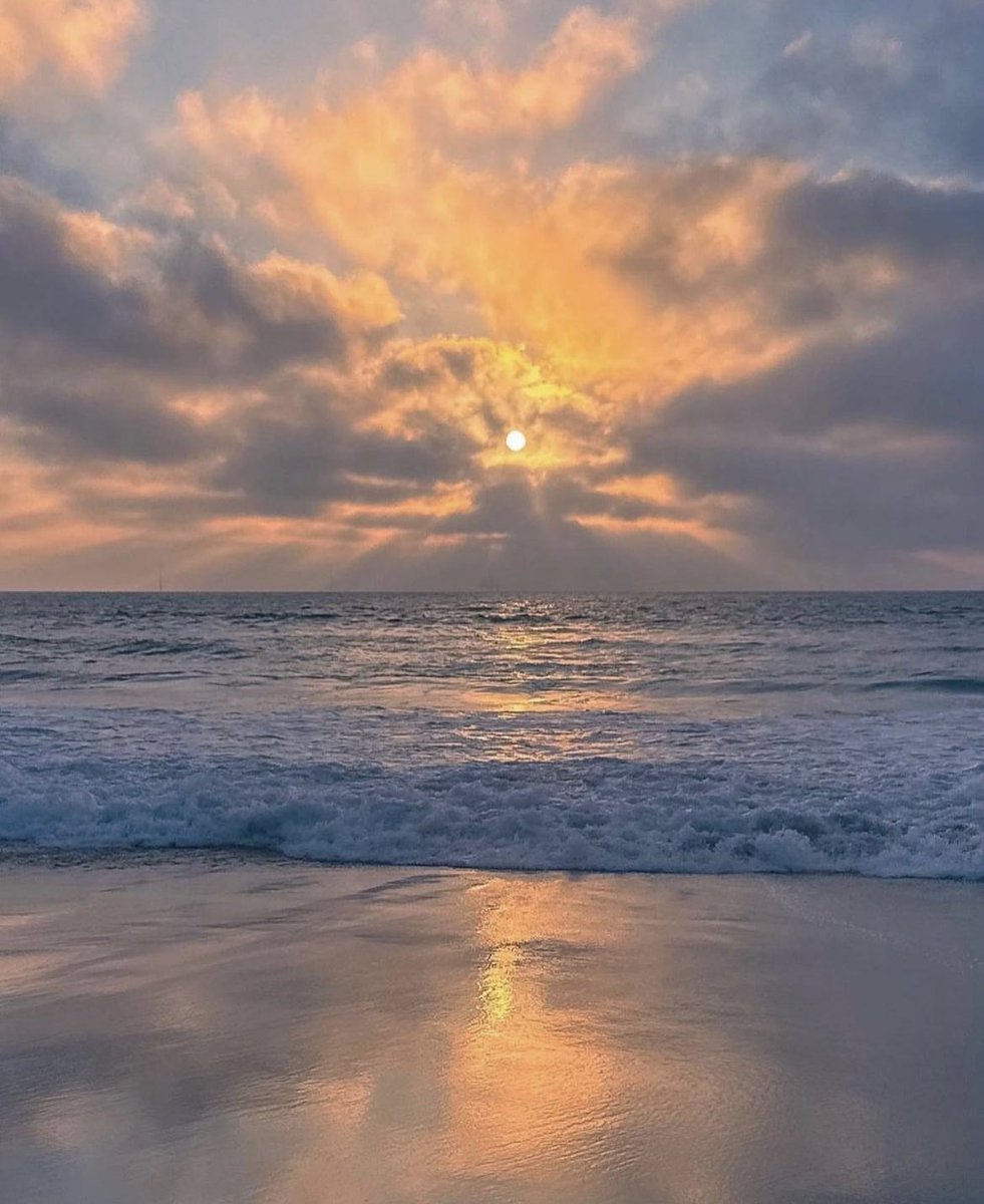 piitures's tweet photo. where I’d rather be https://t.co/W8SV85ICzH