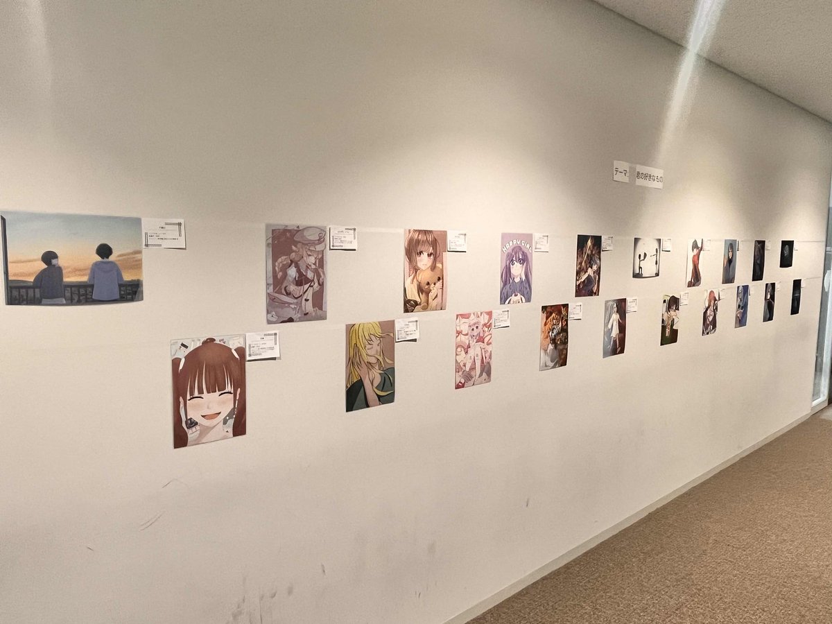 misw_info's tweet photo. 早稲田祭イラスト集の展示、設営完了しました！
3号館703教室の廊下沿いに展示しています！ https://t.co/uhsFtBTn4d