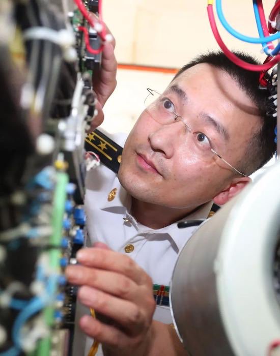 秘密前行 tweet media