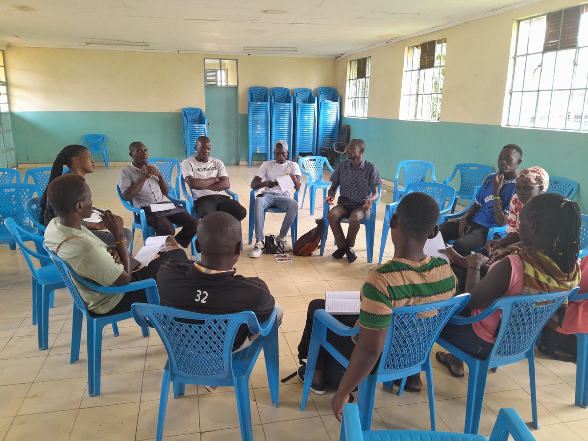 DAbrahamB's tweet photo. @MuunganoKisumu federation annual planning meeting happening now in Arina hall Kisumu. Members giving highlights of community driven initiatives before embarking on the plan for 2024.
#communityforcommunity
#justclimateaction https://t.co/L3fMM2c3Dw