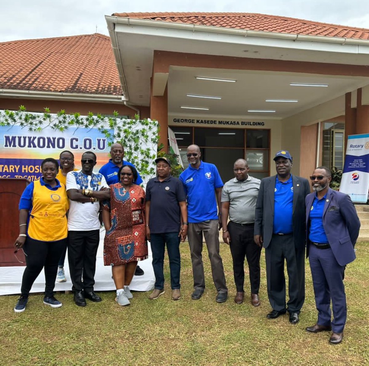 nankunda20's tweet image. At @Rotarykampala1 we are happy to make access to Health services posible for people in Mukono District:
Today we are having a Medical Camp and many people are receiving treatment of all forms:

#CreatingHopeInTheWorld @Rotary @rotaryd9213