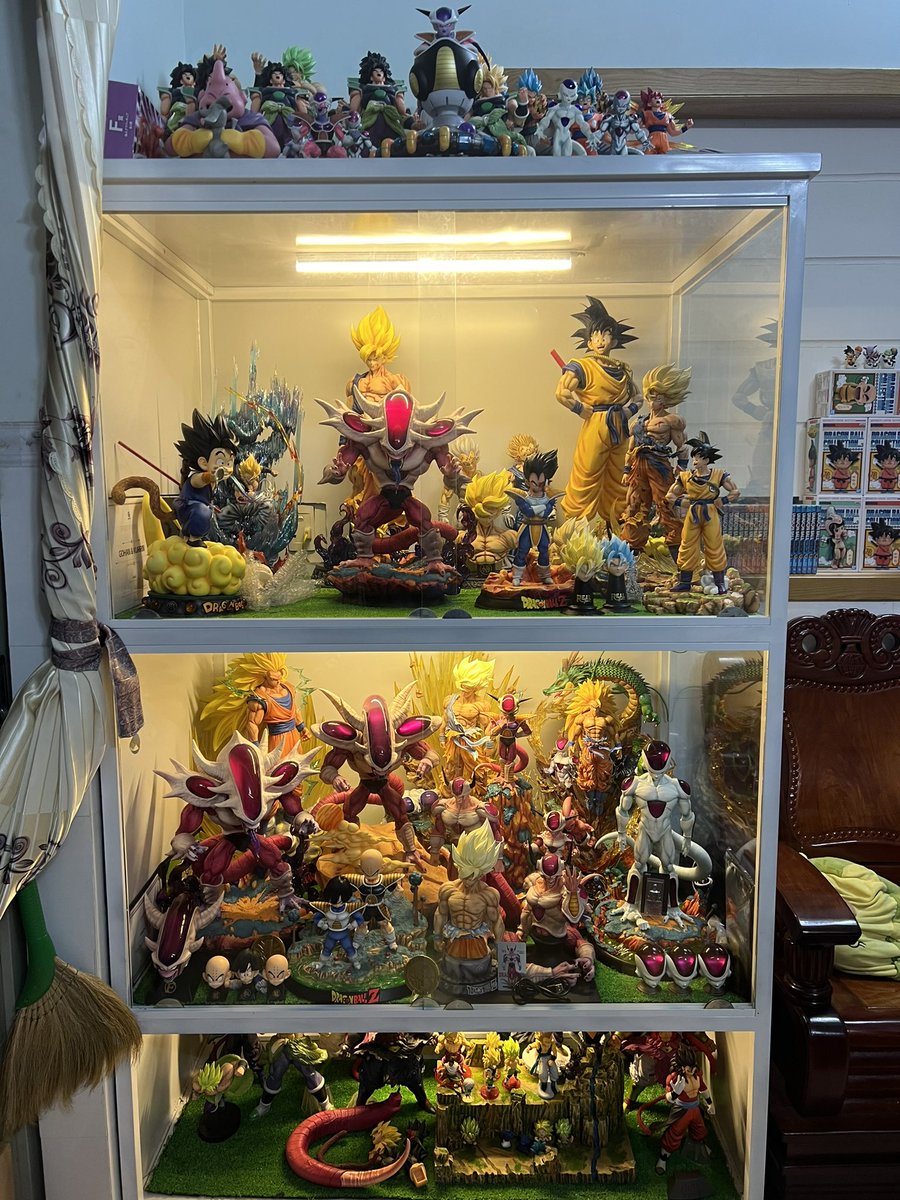 cryptobtc1M's tweet image. Nhỏ ko có tiền mua cả cuốn truyện 3 ngàn đồng. Giờ già trả thù tuổi thơ bằng cách mua mô hình nấy chục chịu vnđ về chơi :)) …
#figure  #mohinh #dragonball