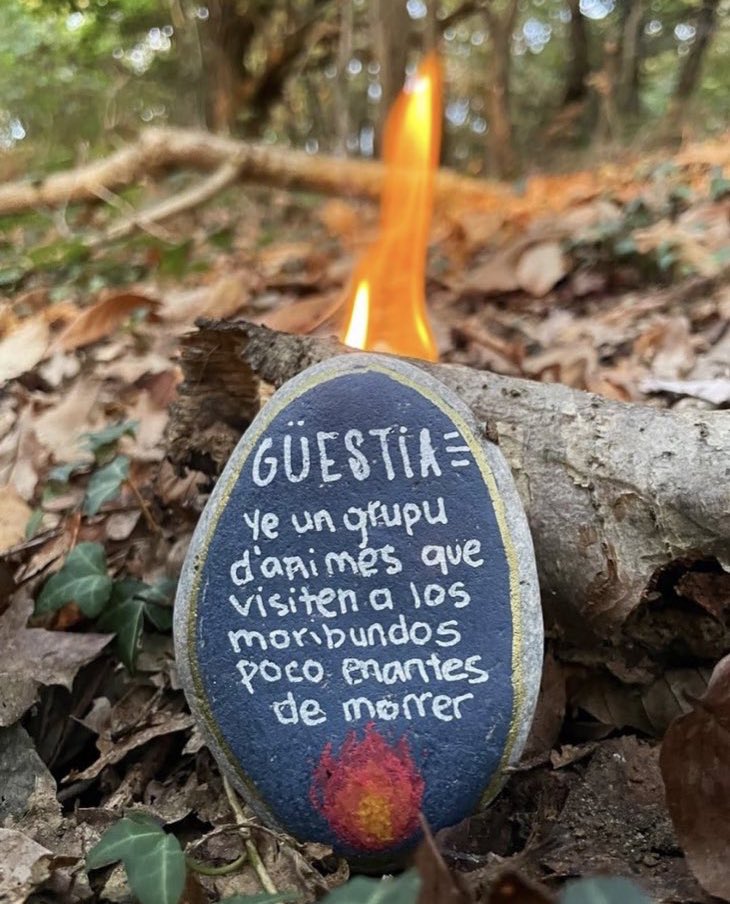 piedresnelcamin's tweet photo. SAMAÍN 🎃

La Güestia 🔥
Ye un grupu d'animes que visiten a los moribundos poco enantes de morrer https://t.co/n7ElttuM5D