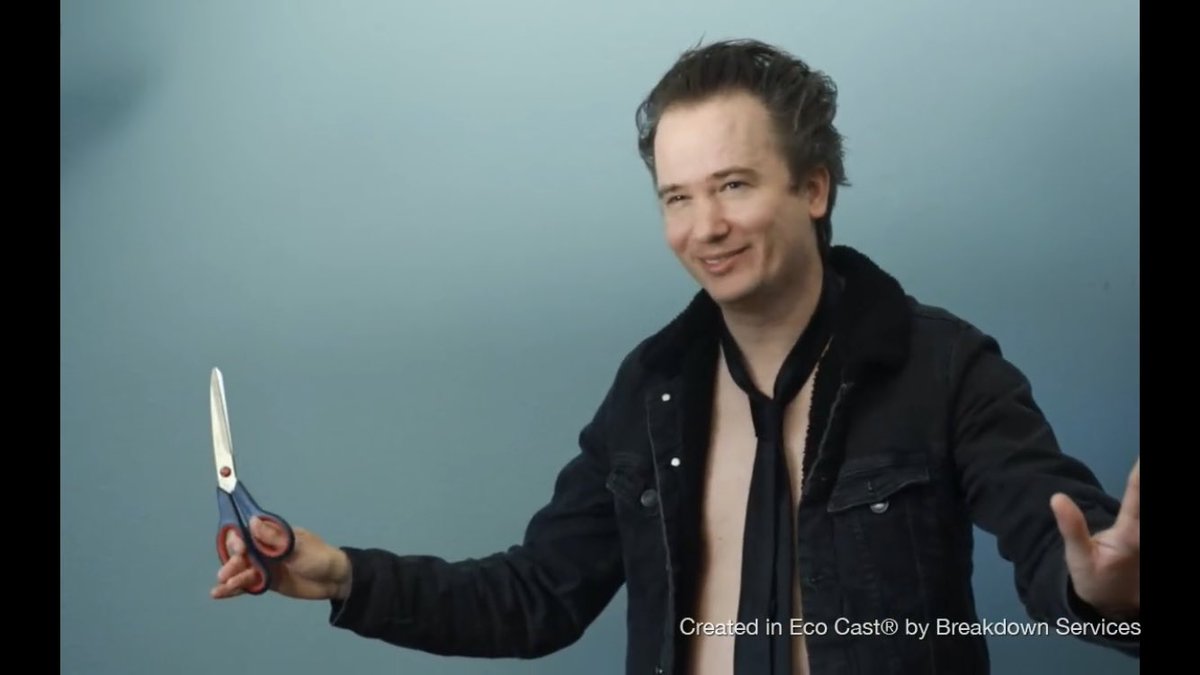 CrisDavisActor's tweet image. I’ve been insanely busy lately, setting up stages, doing weddings in Malibu, being paid to take Polaroid photos for Candlelight concerts, and keeping on the LA audition grind for low budget films since the strike is still on!
#actorslife #stagesetup #losangeles #hollywood