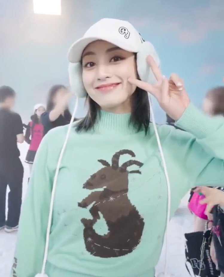 cactusjihyo's tweet photo. POOKIEEEE 🥹💚 https://t.co/hrKRFziXlu