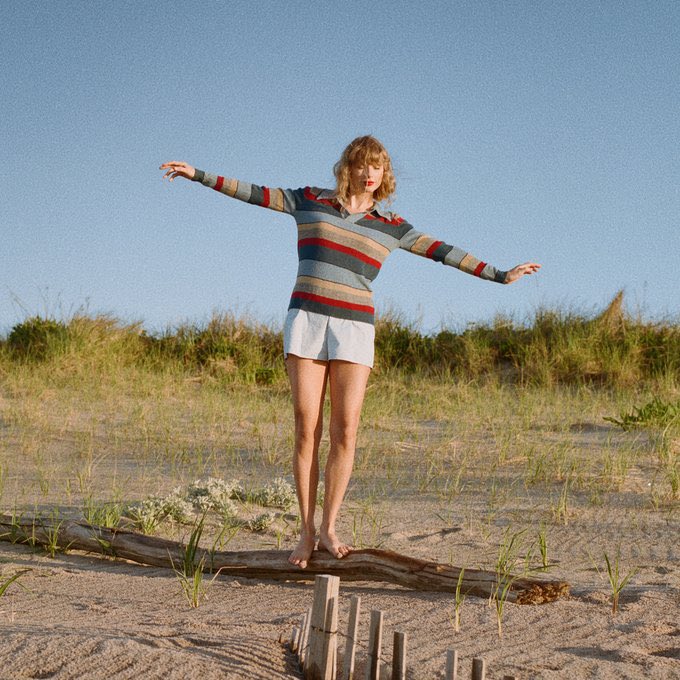 ‘1989 (Taylor's Version)’ has received a perfect score of 100 from Rolling Stone, labeling it an “instant classic.”