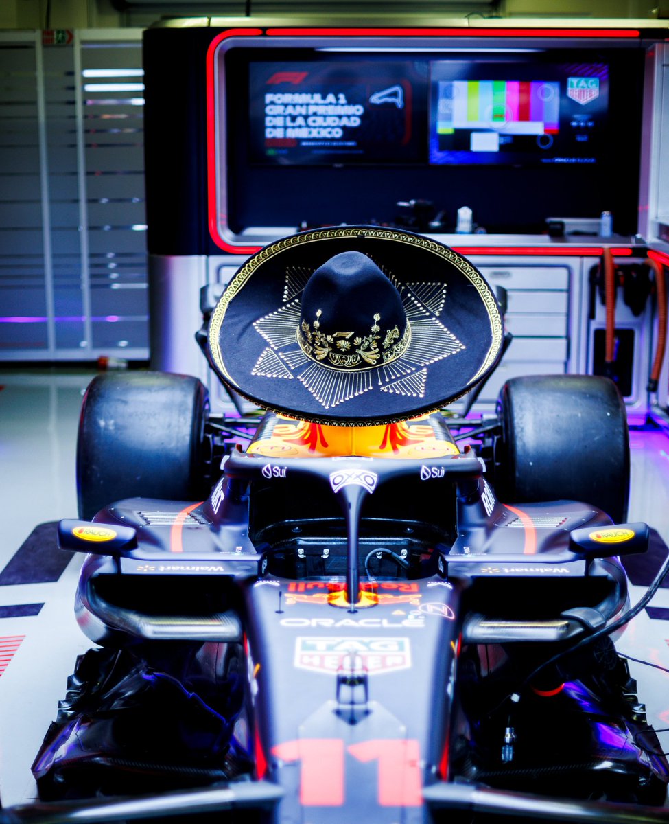 _poleman11's tweet photo. El marketing qué se esta manejando para el GP de México es una estupenda joya 😍 https://t.co/NgWX9IEusR