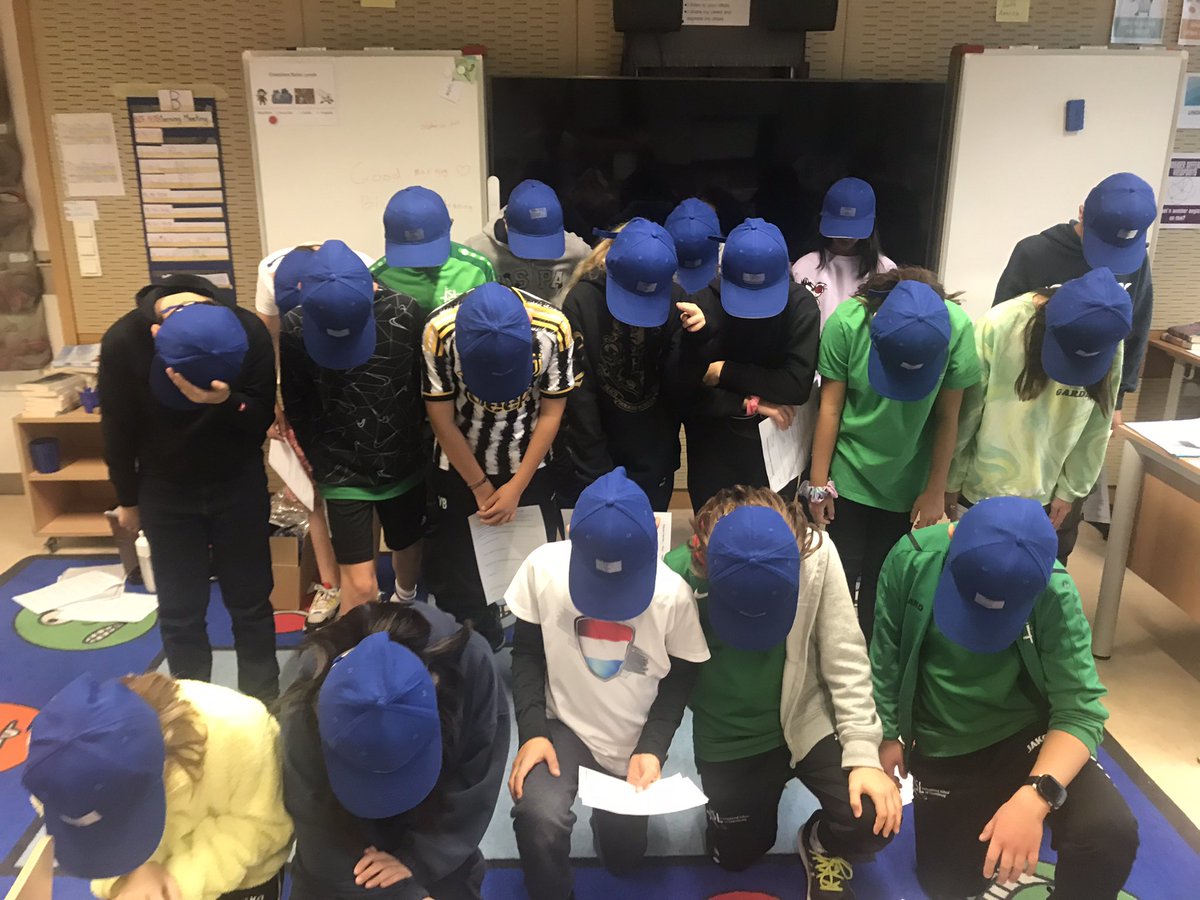 ISLDP_Lower's tweet photo. Second G5 Blue Hat team of 5JZ @ISLuxembourg trained up and have now begun their Blue Hat leadership activities in the LS. #islthinks #islconnects https://t.co/ElpYDRiCPA