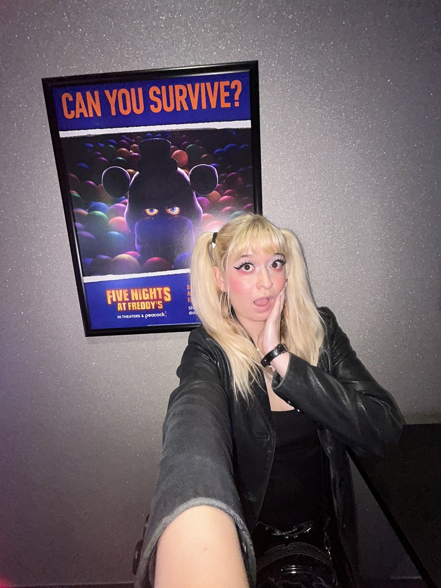 MelissaBrooksLA's tweet photo. had to stop at @DaveandBusters tonight before seeing five nights at freddyโs ๐ป i hope i surviveโฆ #FreddysatDB https://t.co/rJe5n1UOAu