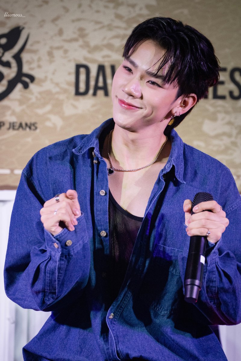 llumoss_'s tweet photo. ก็น่ารักที่สุดอยู่แล้วปะ ต้องทำตัวให้น่ารักมากขึ้นไปอีกทำไมกัน 

#FASHIONJEANSxPERSES
#FASHIONJEANS 
#PLUGGY_PERSES
#PERSES #PERSES_TH https://t.co/L0jB539Ing