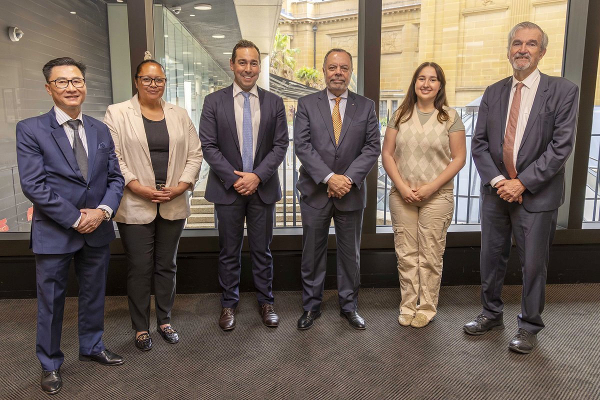 Meet the new members of the Multicultural NSW Advisory Board! 

Introducing David Giang, Mal Fruean, Polina Bilinsky Mycak and George Vardas, pictured here with our CEO, Joseph La Posta and Chair, Nick Kaldas APM. David, Mal, Polina and George have strong ties with the