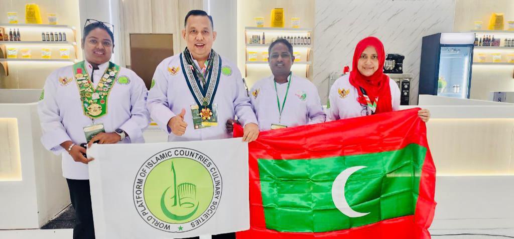 Team from Maldives at INDONESIA SHARIA ECONOMIC FESTIVAL 
from October 25th to 29th, 2023. Along with the exibition, Islamic Chef &amp; Culinary of Indonesia ICCI) will host the inaugural
INDONESIA INTERNATIONAL HALAL CHEF COMPETITION