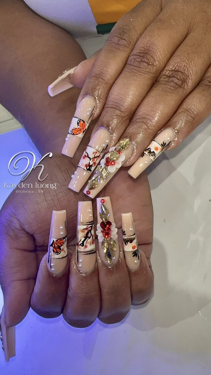 kdenz39's tweet photo. •𝐒𝐭𝐨𝐩 𝐥𝐨𝐨𝐤𝐢𝐧𝐠 , 𝐬𝐭𝐚𝐫𝐭 𝐛𝐨𝐨𝐤𝐢𝐧𝐠

 by @kdenz.39
…

#atlhairstylist #atllashes #stilettonails #atllashtech #inspire #nailartist #glitternails #atlantalashes #celebritynails #nailinspo #nailswag #atlantamua #shortnails #celebritynailtech #Nailbook https://t.co/mG9YfUIolk