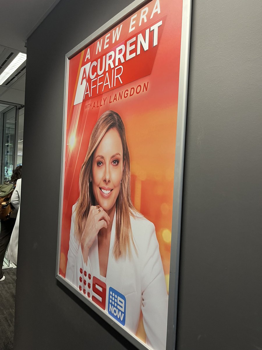 PhDsleepy's tweet image. Fantastic morning visiting Channel 9 with @ScienceAU #SuperstarsofSTEM. Great to see the inner workings of the news bulletin!!