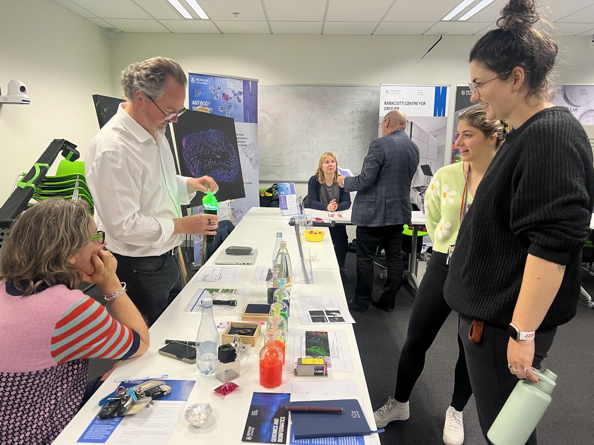 Monash Micro Imaging (@micromonash) on Twitter photo Yesterday our head of MMI demonstrated some super cool microscopy light theory to @CCSNeurosci users at the Faculty Platform Roadshow at Alfred Hospital Campus.
<a href="/sydaharris1/">Sydney Harris</a> <a href="/salbergsabrina/">Sabrina Salberg</a> glad you enjoyed the show! Yesterday our head of MMI demonstrated some super cool microscopy light theory to @CCSNeurosci users at the Faculty Platform Roadshow at Alfred Hospital Campus.
<a href="/sydaharris1/">Sydney Harris</a> <a href="/salbergsabrina/">Sabrina Salberg</a> glad you enjoyed the show!
