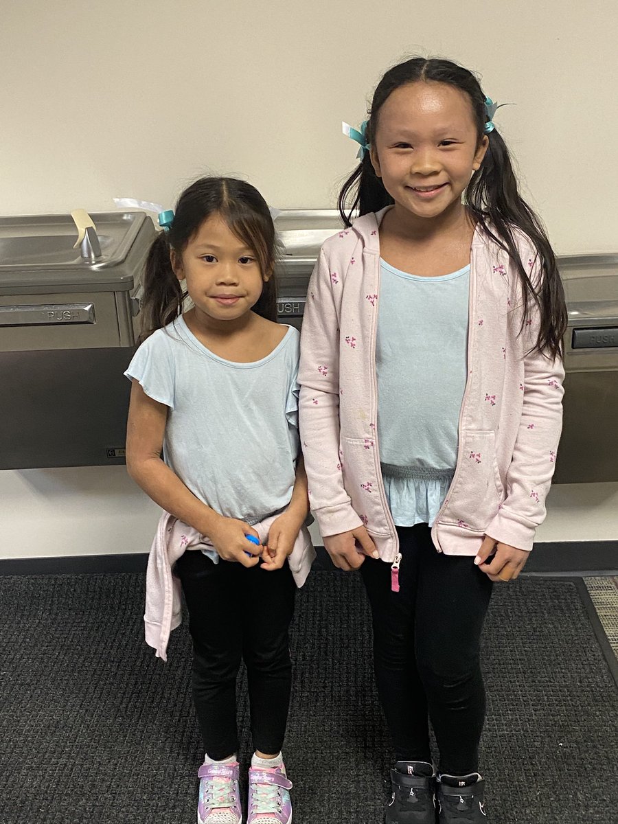 Team up against drugs #twinday #RedRibbonWeek2023 <a href="/TES_Spring/">Thompson Elementary</a>  <a href="/AmersonDeMonica/">Dr. DeMonica Amerson</a>