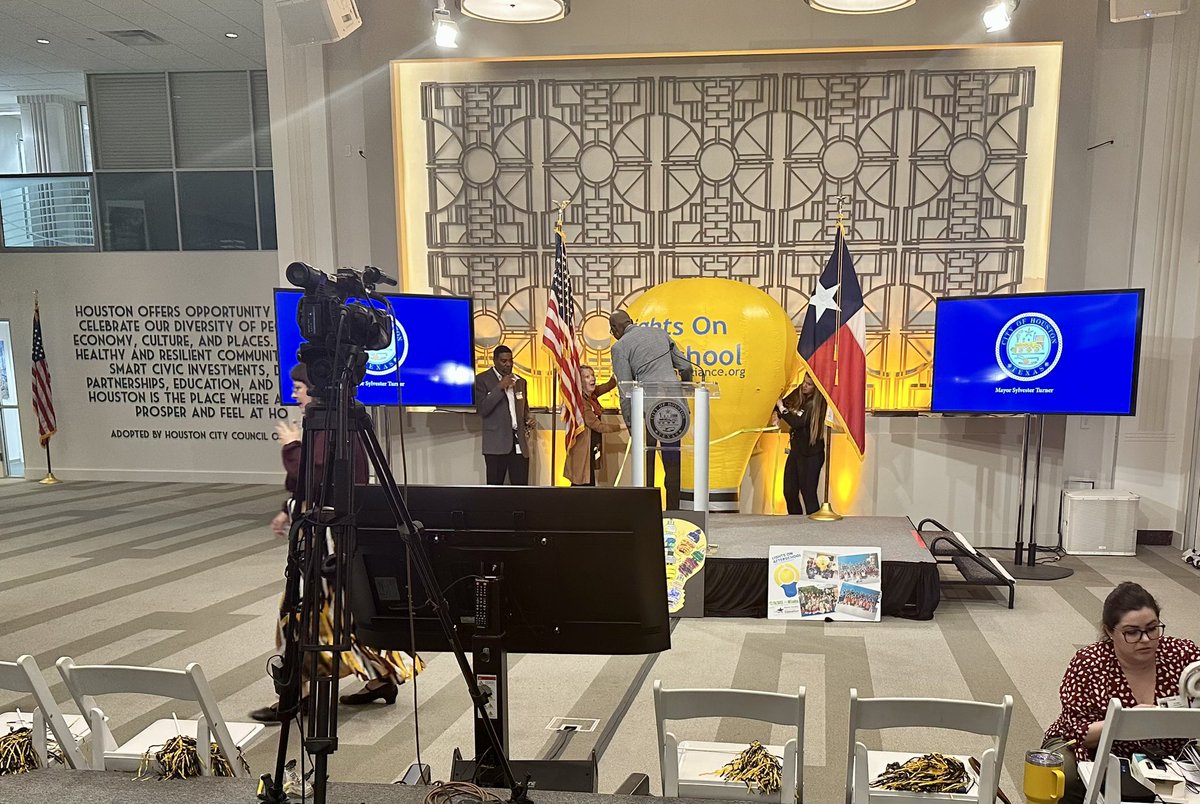 Horn CIA tweet media